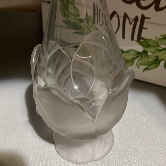 Vintage Viking Glass Cabbage Leaf Swung Glass Vase Clear Frosted Base 12” MCM - Picture 2 of 7